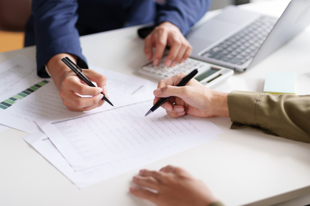 Berwyn IL homeowner reviewing home selling paperwork