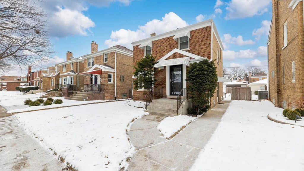 Berwyn IL single-family homes on a winter street
