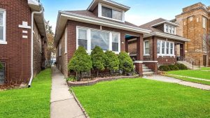 selling home berwyn cicero exterior street view
