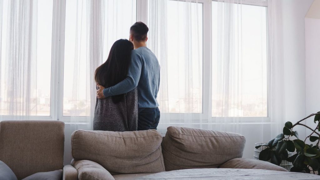 wait sell berwyn cicero homeowner considering selling