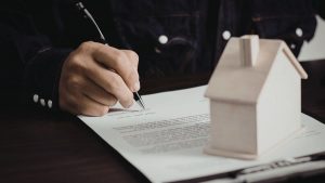contract closing berwyn cicero signing
