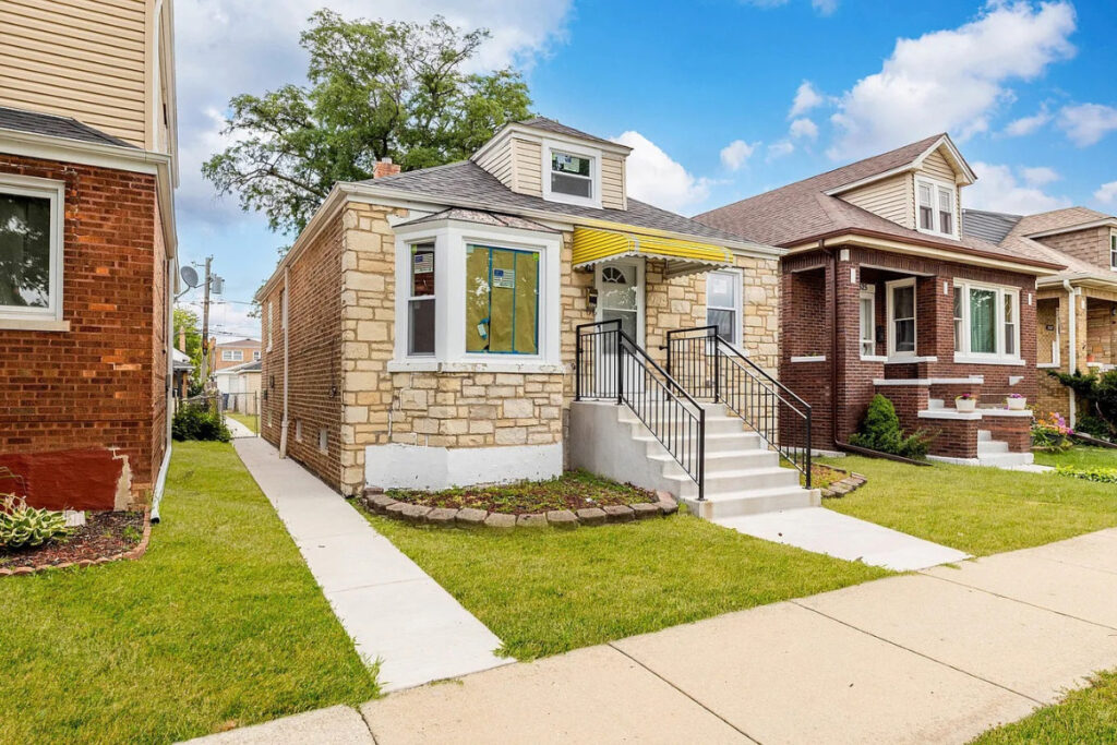 Comparing neighboring homes before selling in Berwyn