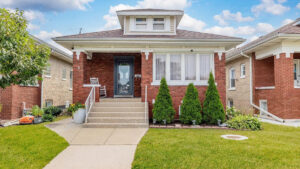 Renovating Berwyn Cicero homes before selling