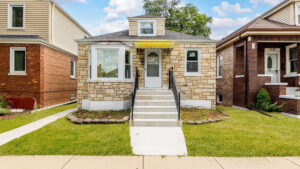 Renovating Berwyn Cicero homes before selling