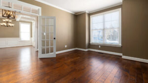 empty home berwyn cicero living room before selling