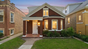 Selling home Berwyn Cicero homeowner preparing to move from a longtime house.